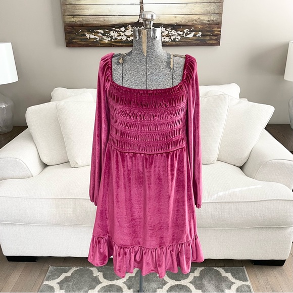LC Lauren Conrad Dresses & Skirts - fuchsia XS M LC Lauren Conrad pink long sleeve babydoll dress velvet